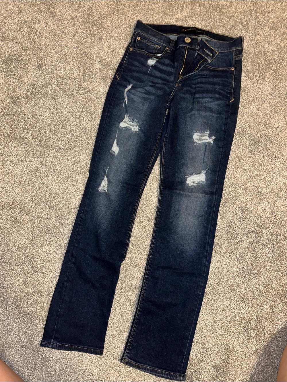 EXPRESS Women’s Dark Blue Distressed Straight-Leg Jeans Mid-rise